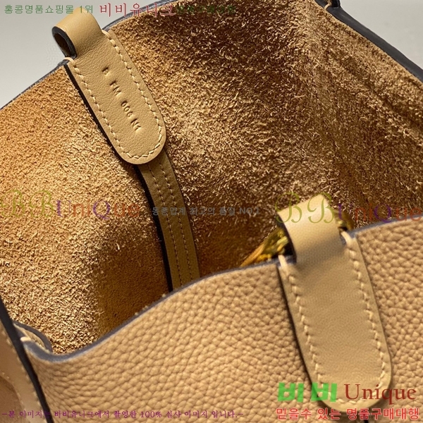 #޽ δ 18 HE4122451-4 