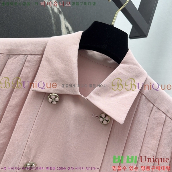  *   Ƽ CH437758-6