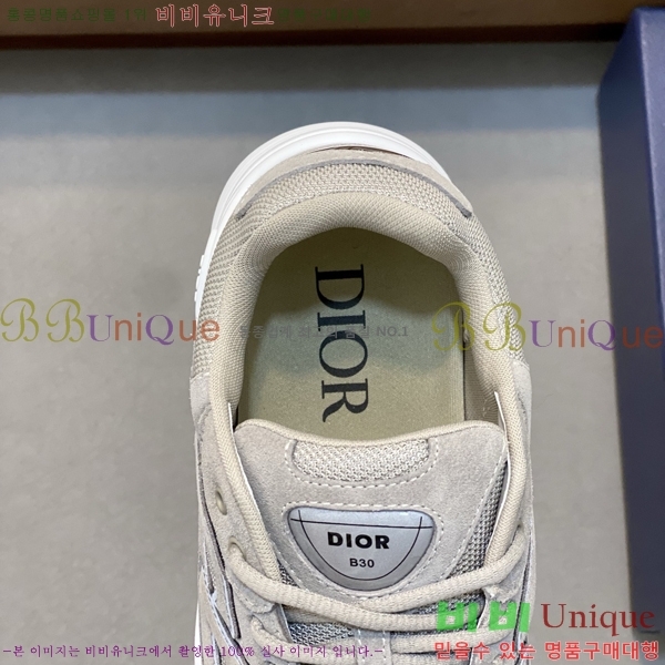   Ŀ DR974901-1
