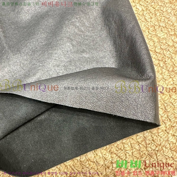    MAX151107-9