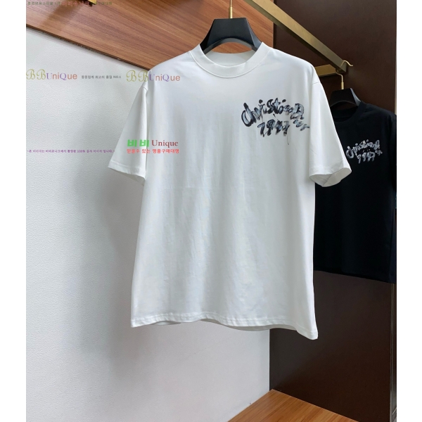    Ƽ D9076378
