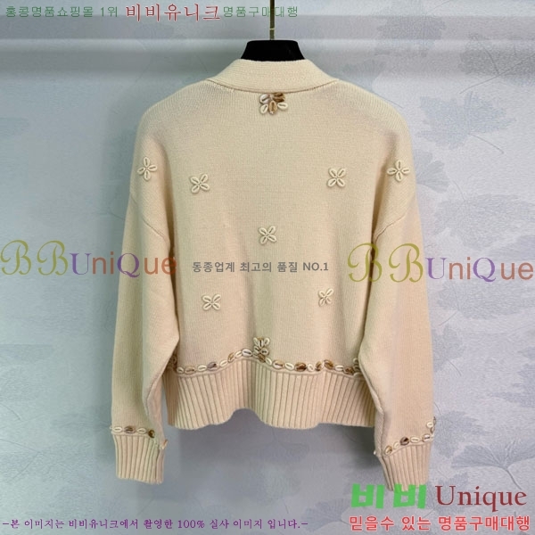  ˷   AW1209706-4