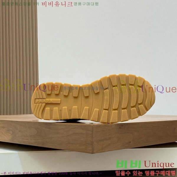   Ŀ P9990314