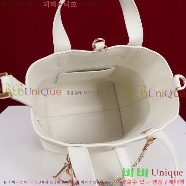 #   Ƽ Ʈ M2835-101