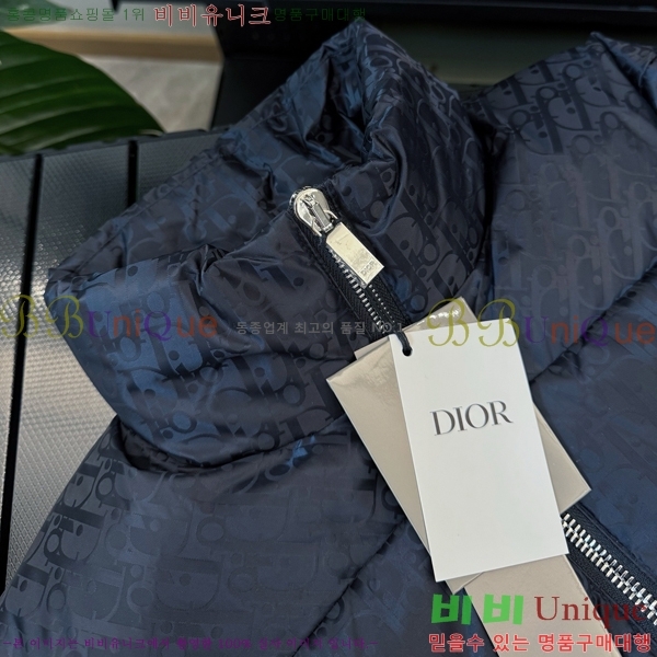   ٿ е DO396718-3