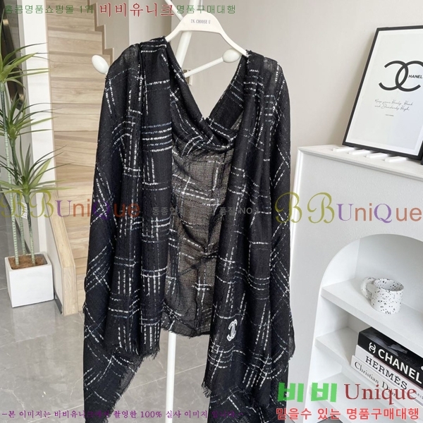 #* ÷/ī C8664903-1
