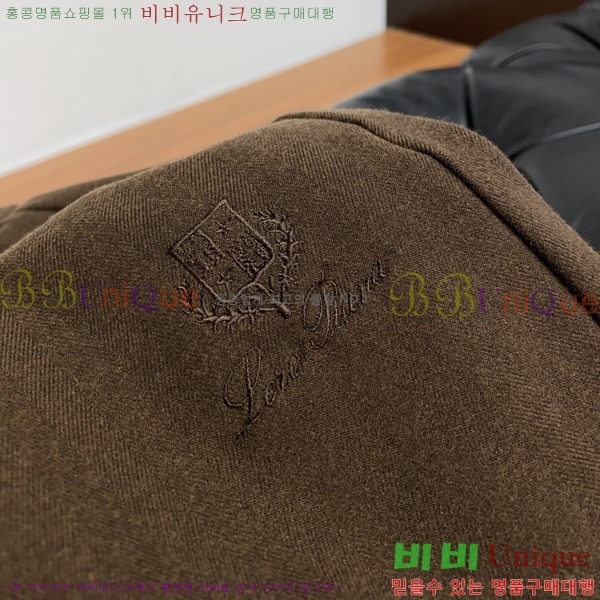  **Ƴ  LP97724-2