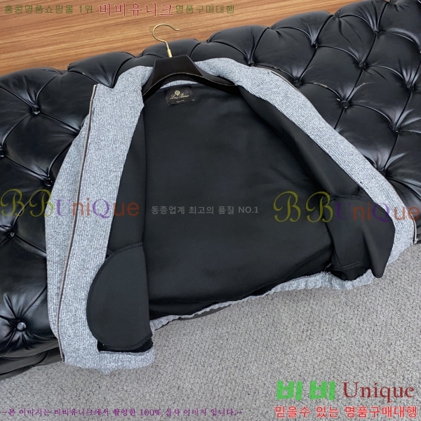  **Ƴ  LP86690