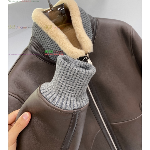  **ġ**  þ   25H25102330-2