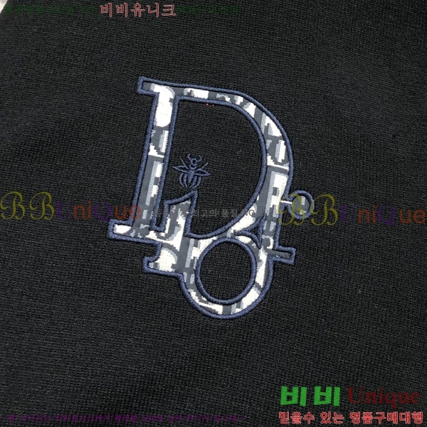   D07745835