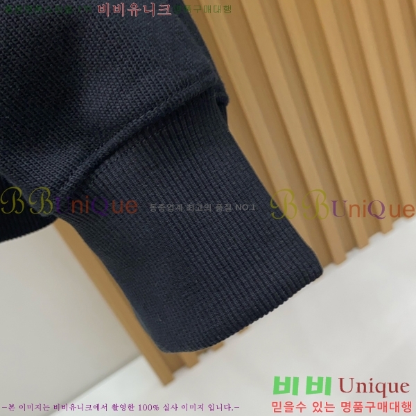  ũ  CH28663