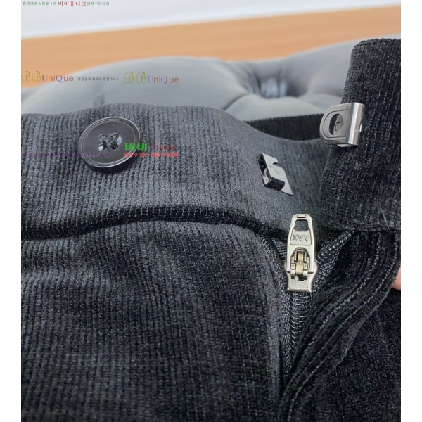  **ġ**   20BC2510259-1