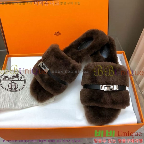 ޽   þ  W861000-4